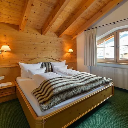 Fuermesli Appartements Lech am Arlberg Room photo